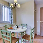 아파트 Les Rivages De Coudouliere-32 By Interhome